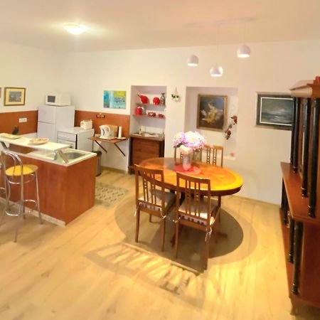 Apartment Lara Dubrovnik Bagian luar foto